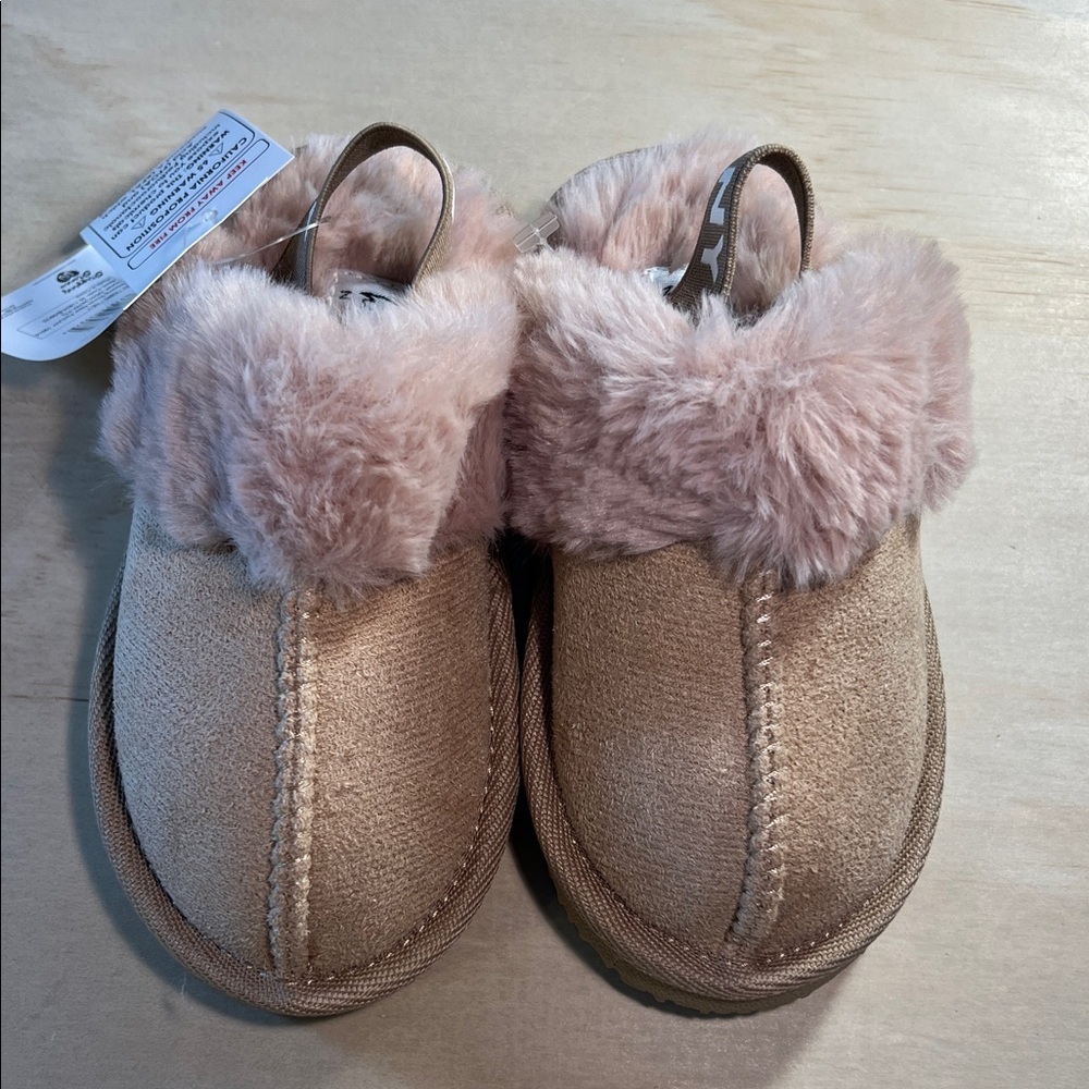Nicole Miller Tan Slippers Kids Faux Fur Sz 7T
